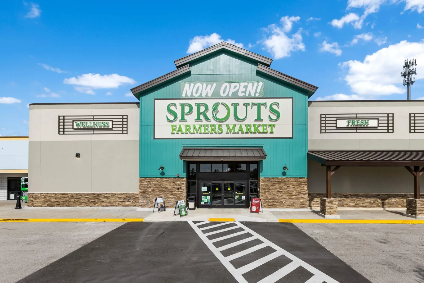 Sprouts at College Parkway